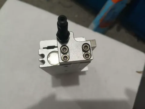 AIRTAC / 亚德客 HLQ12X50SA Industrial Automation Component product photo 3
