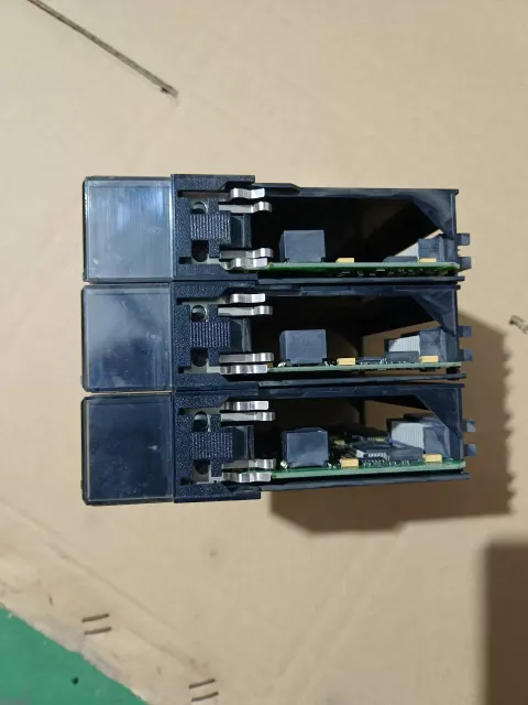 Allen-Bradley 1756-OF8/A Industrial Control Board — product photo 12 of 13