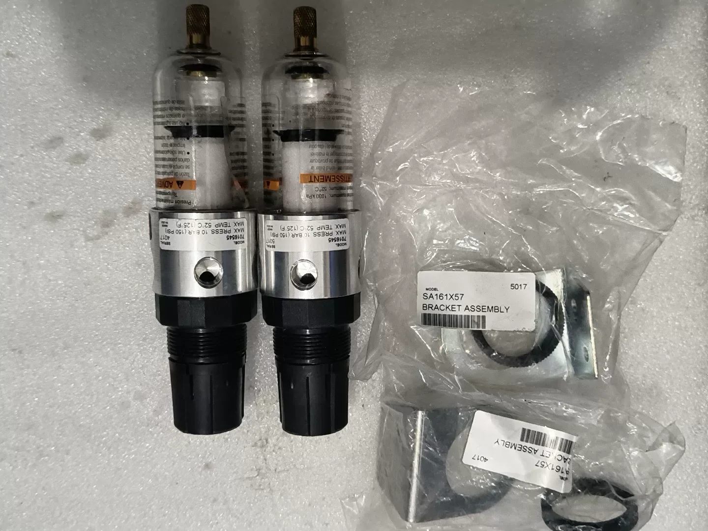 Nordson EFD 7016545 x2 + SA161X57 x2 Industrial Automation Component product photo 1