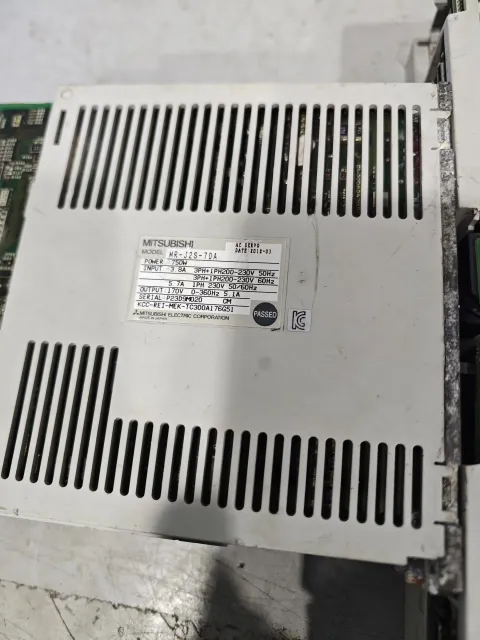 Mitsubishi Electric MR-J2S-70A Motor & Drive Component — product photo 7 of 12