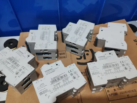 Siemens 5SY5263-7CC Industrial Automation Component product photo 8