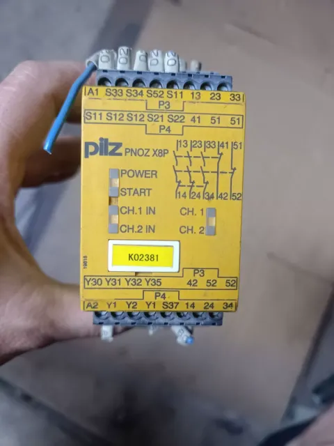 PILZ 777760 / PNOZ X8P Industrial Relay product photo 1