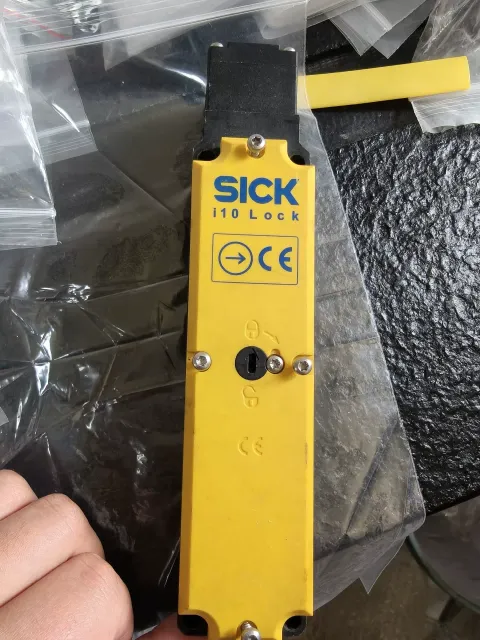 SICK i10-E0233 Industrial Sensor product photo 1