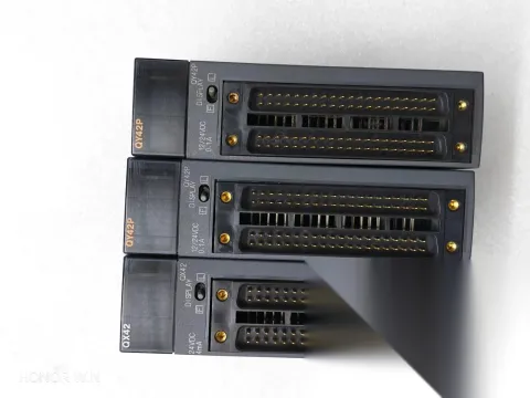 Mitsubishi Electric QX42 + 2×QY42P PLC Module product photo 1