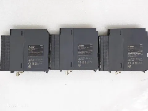 Mitsubishi Electric Q68DAVN PLC Module — product photo 24 of 31