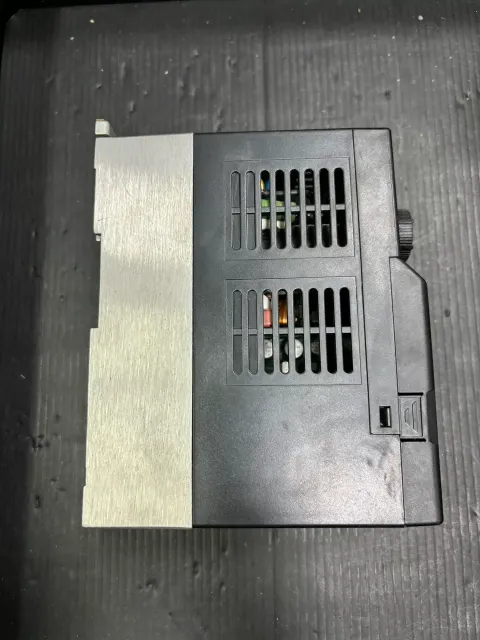 Shihlin Electric SS2-043-0.75K Motor & Drive Component product photo 4