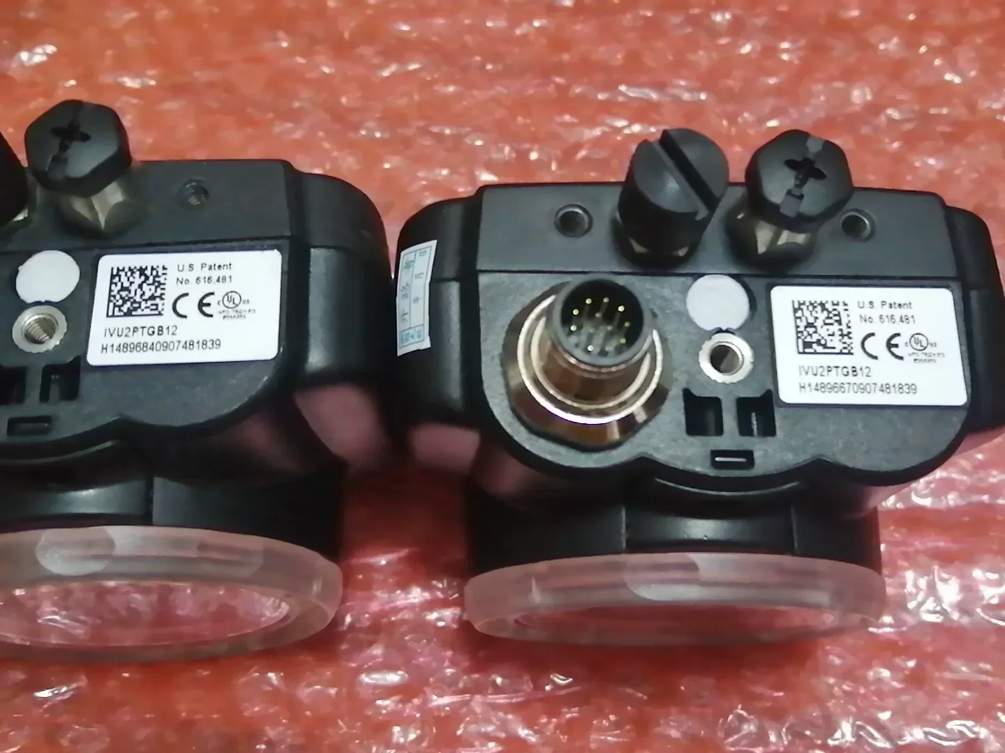Banner Engineering IVU2PTGB12 Industrial Sensor product photo 1