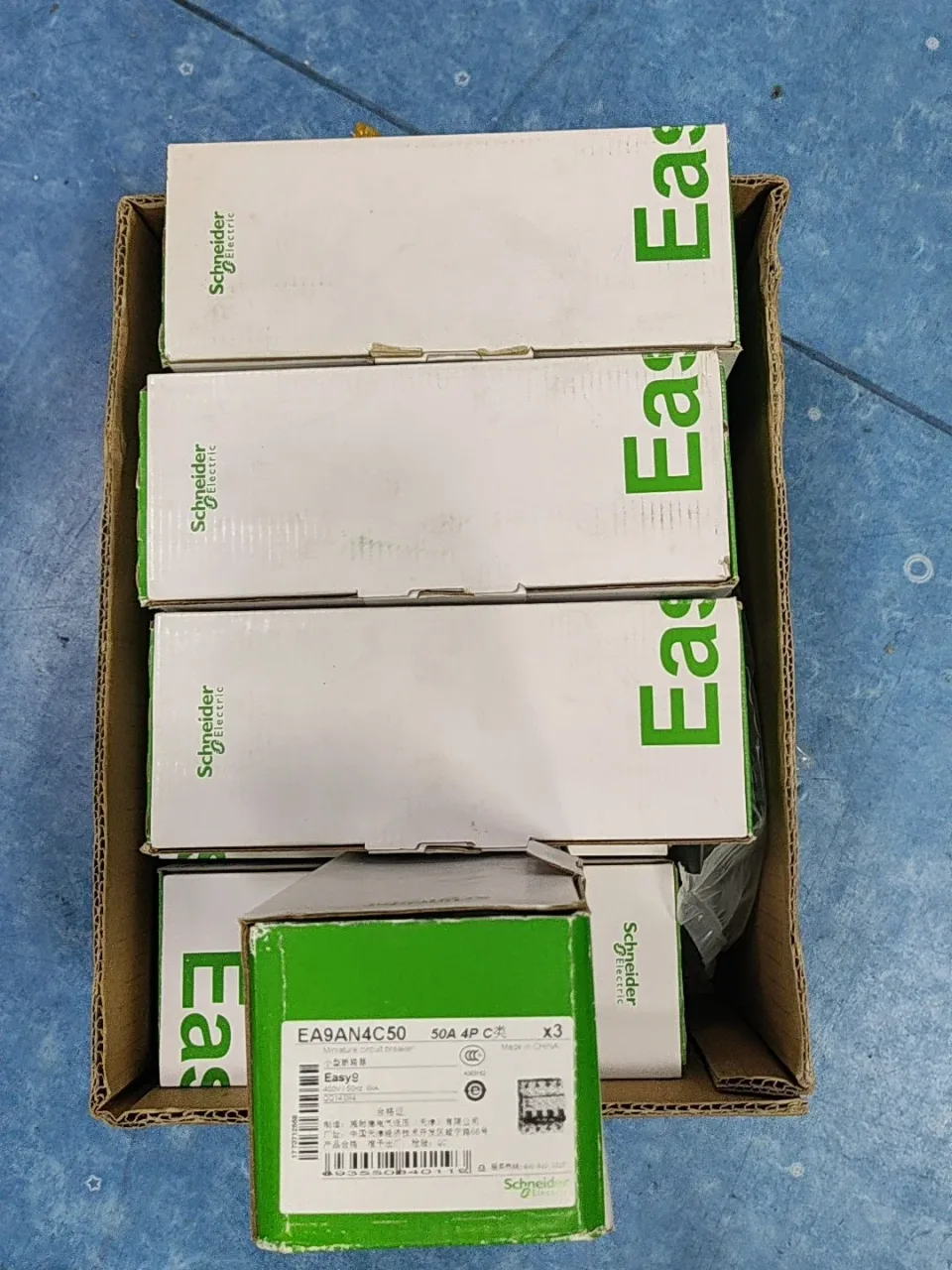 Schneider Electric EA9AN4C50 Industrial Automation Component — product photo 1 of 5