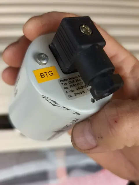 Pfeiffer Vacuum CMR 262 / PTR24511 Industrial Automation Component product photo 4