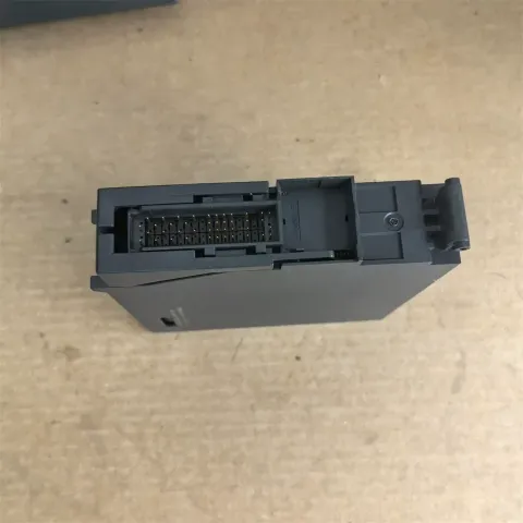 Siemens 6ES7138-7FD00-0AB0 PLC Module product photo 3