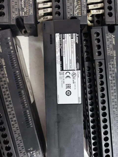 Mitsubishi Electric AJ65SBTB1-32D1 Industrial Automation Component — product photo 3 of 13