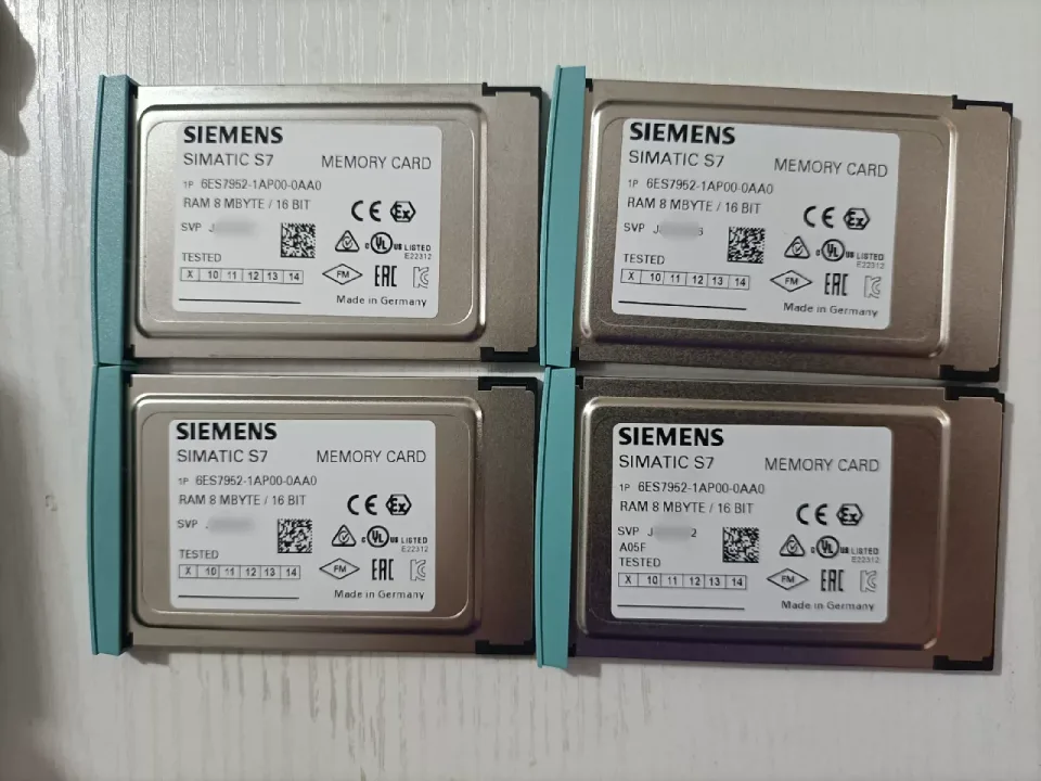 Siemens 6ES7952-1AP00-0AA0 Industrial Automation Component — product photo 1 of 5
