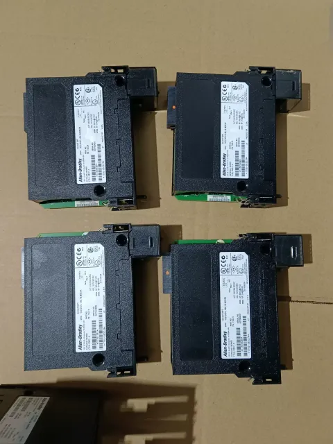 Allen-Bradley 1756-OB32/A Industrial Control Board — product photo 11 of 12