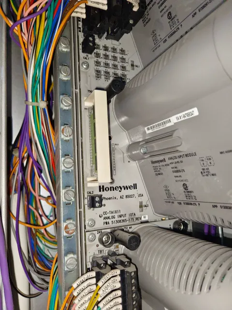 Honeywell CC-TAIX11 / 51308365-175 Rev B2 I/O Module product photo 5