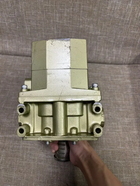 Azbil MVS-3504YCG Industrial Automation Component product photo 7