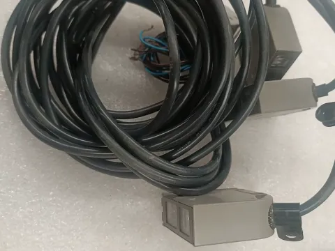 Omron E3S-CL1 Industrial Sensor product photo 9