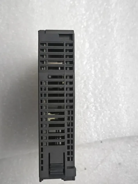 Mitsubishi Electric Q13UDVCPU PLC Module — product photo 8 of 70