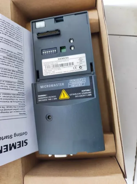 Siemens 6SE6400-1PB00-0AA0 Industrial Automation Component product photo 1