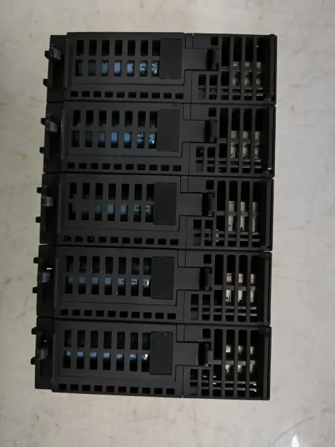Mitsubishi Electric Q12HCPU PLC Module — product photo 9 of 17