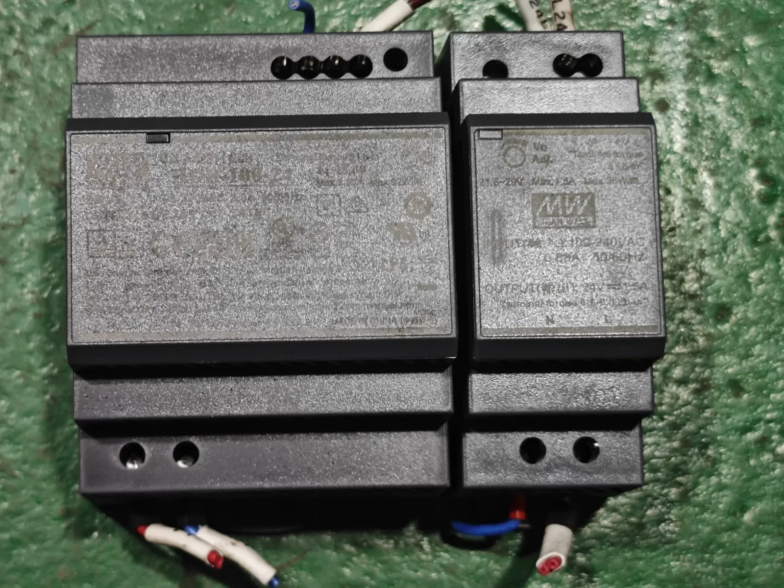 MEAN WELL / 明纬 HDR-30-24 Power Electronics Module product photo 1