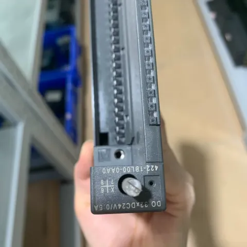 Siemens 6ES7422-1BL00-0AA0 PLC Module — product photo 15 of 17