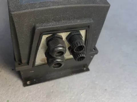 ZONCN / Shanghai Zhongchen Z8400-5R5G-BF Motor & Drive Component product photo 3
