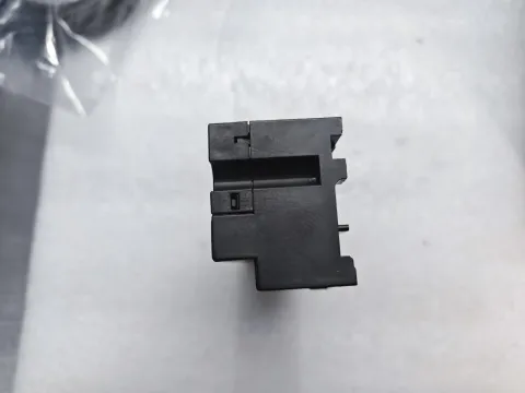 Mitsubishi Electric AJ65SBTB2N-16R I/O Module — product photo 14 of 15