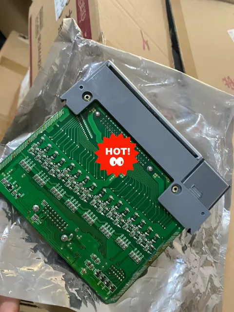 Allen-Bradley 1746-OB32 Industrial Automation Component — product photo 4 of 4