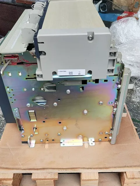 Schneider Electric Masterpact MTZ2 08H1 / LV847866 Industrial Automation Component product photo 5