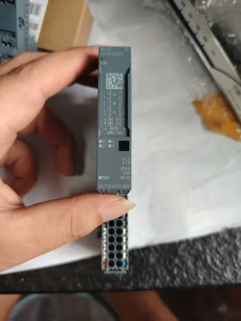 Siemens 6ES7132-6GD51-0BA0 PLC Module product photo 1