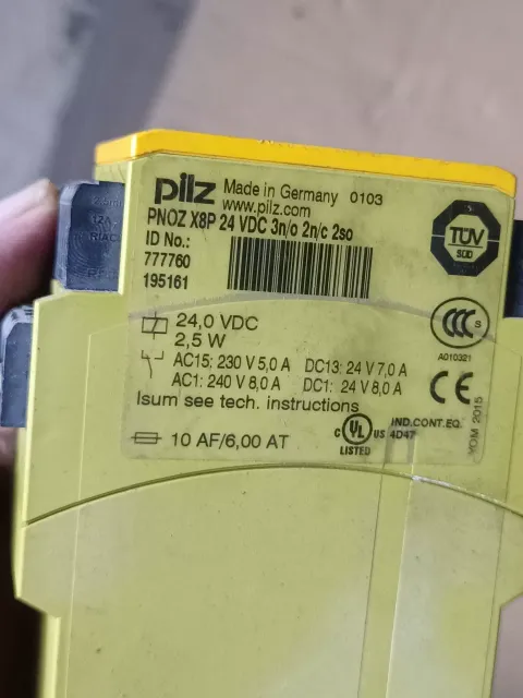 PILZ 777760 / PNOZ X8P Industrial Relay product photo 2