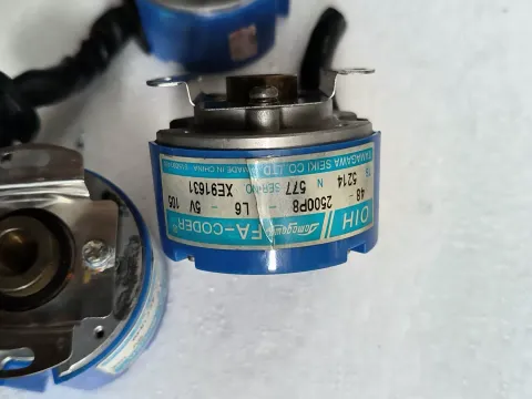 Tamagawa Seiki 48-2500P8-L6-5V / N577 Industrial Encoder product photo 2