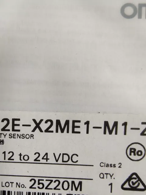 Omron E2E-X2ME1-M1-Z Industrial Sensor product photo 1