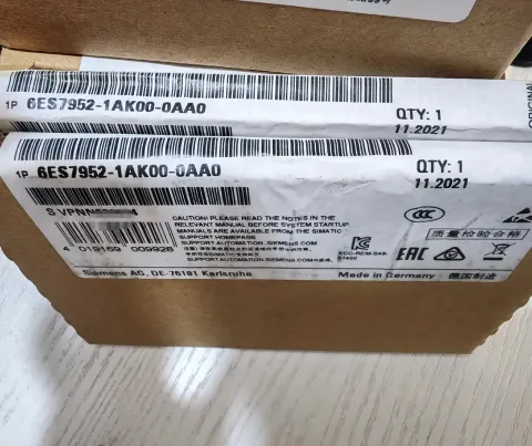 Siemens 6ES7952-1AK00-0AA0 Industrial Automation Component product photo 1