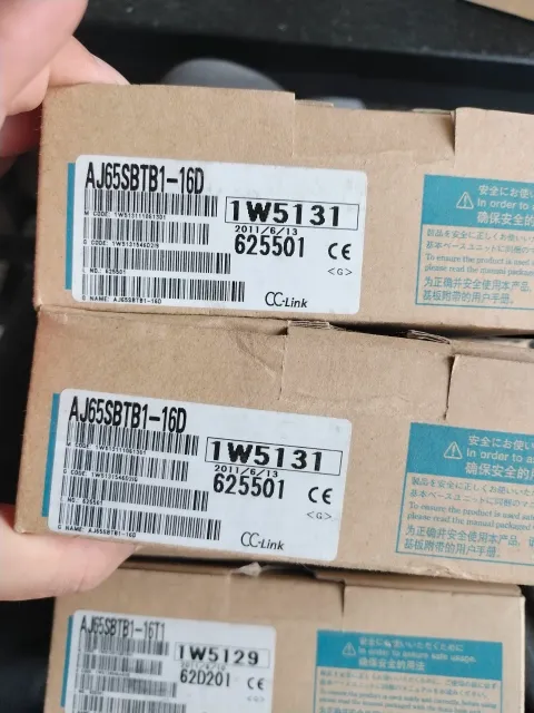 Mitsubishi Electric AJ65SBTB1-16D / AJ65SBTB1-16T1 I/O Module product photo 1
