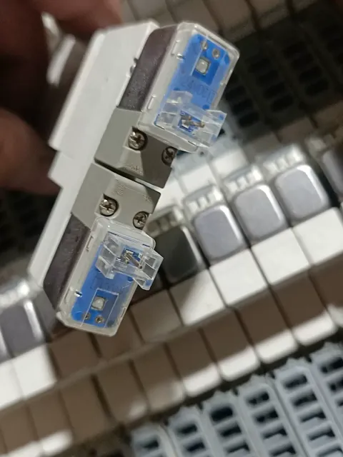 SMC SY3101T-5Z1 / SY3201T-5Z1 Industrial Automation Component product photo 5