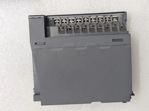 Mitsubishi Electric QX80 Industrial Automation Component — product photo 4 of 42