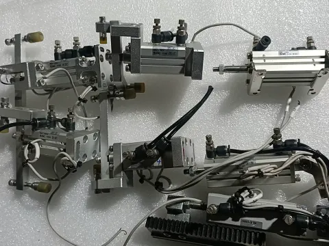 SMC MKB16-10LZ / MKB16-10RZ / CDQSB16-40DCM / CDQSB16-50DCM Industrial Automation Component product photo 1