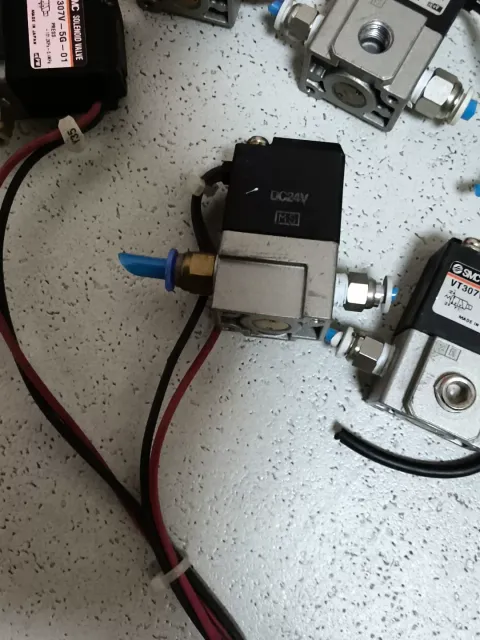 SMC VT307V-5G-01 Industrial Automation Component — product photo 8 of 21