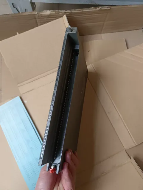 Siemens 6ES7422-1HH00-0AA0 Industrial Relay — product photo 19 of 20