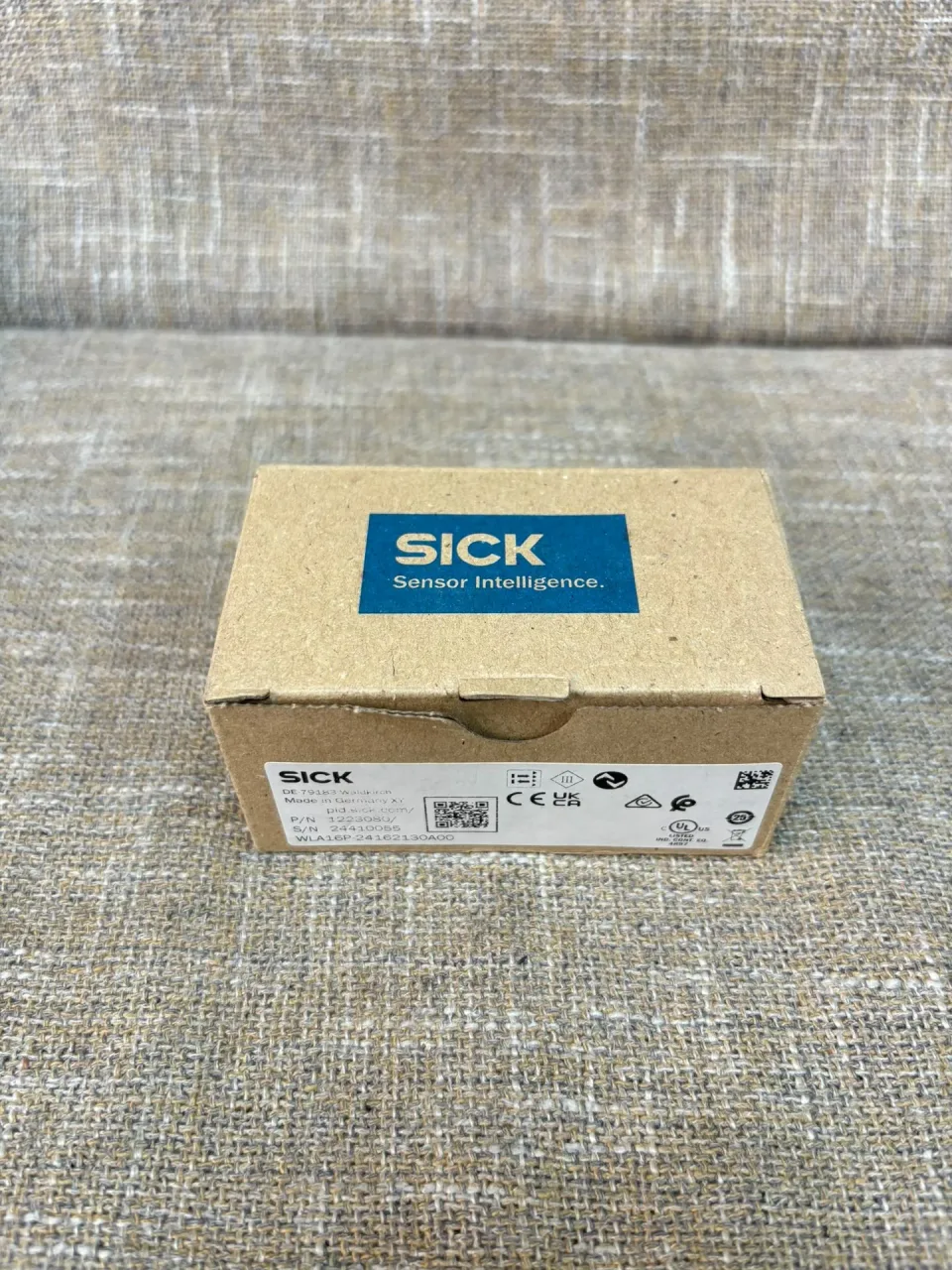 Unbranded Industrial WLA16P-24162130A00 / 1223080 Industrial Sensor product photo 1