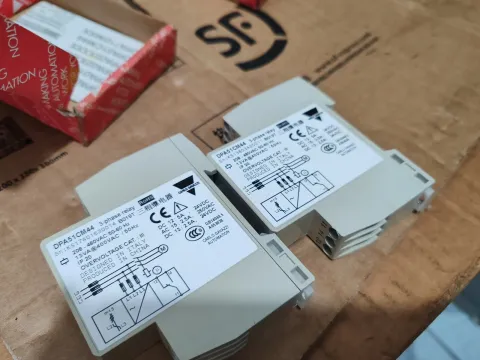 Carlo Gavazzi DPA51CM44 Industrial Relay — product photo 25 of 27