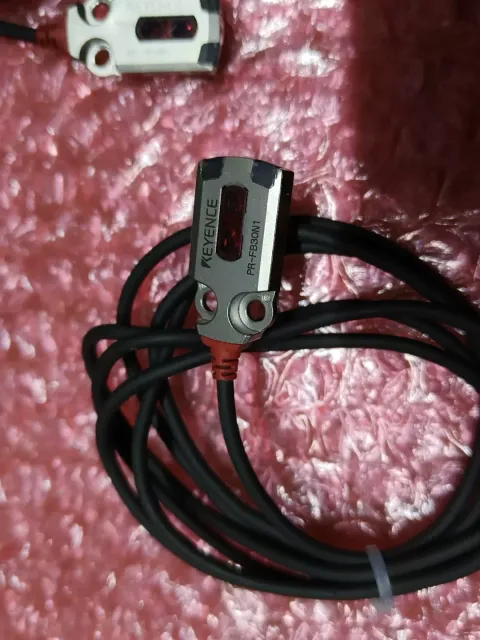KEYENCE PR-FB30N1 Industrial Sensor product photo 2