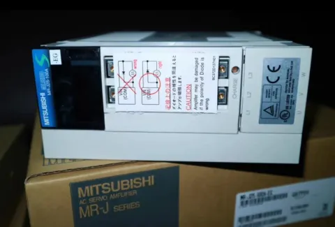 Mitsubishi Electric MR-J2S-100A-EG Motor & Drive Component product photo 2
