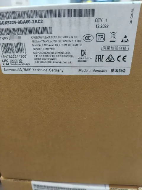 Siemens 6GK5224-0BA00-2AC2 Industrial Sensor — product photo 3 of 4