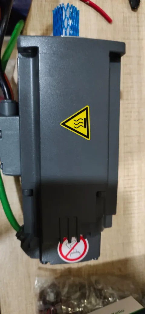 Siemens 1FL6042-2AF21-1AB1 Motor & Drive Component product photo 3