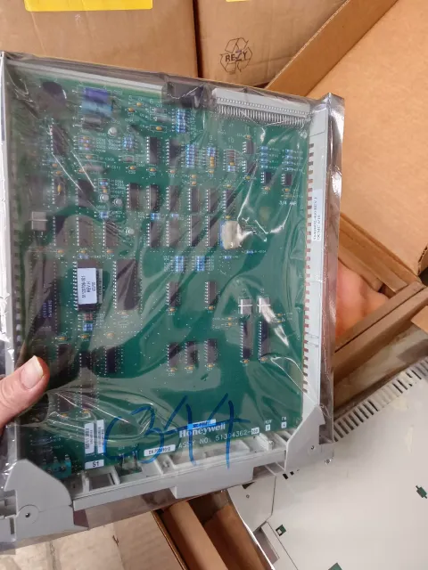 Honeywell 51304362-350 Industrial Control Board product photo 5