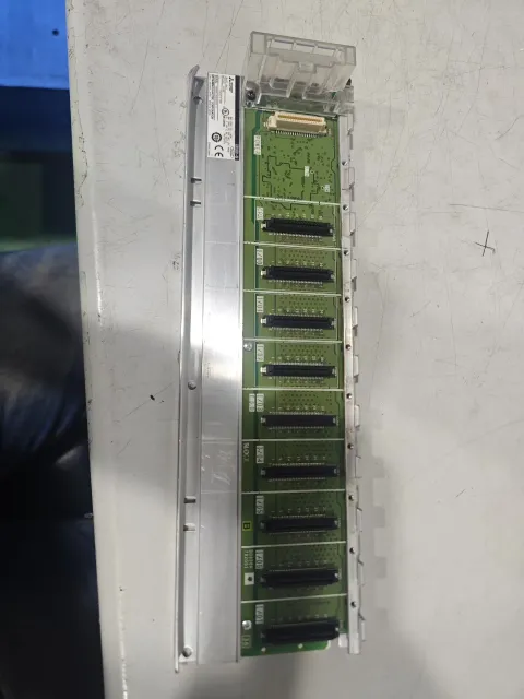 Mitsubishi Electric Q38B PLC Module — product photo 31 of 34