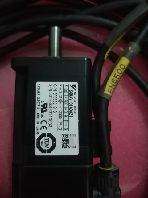 White Label SGDV-R90A01B002000 + SGMAH-01ADL21 Motor & Drive Component product photo 7