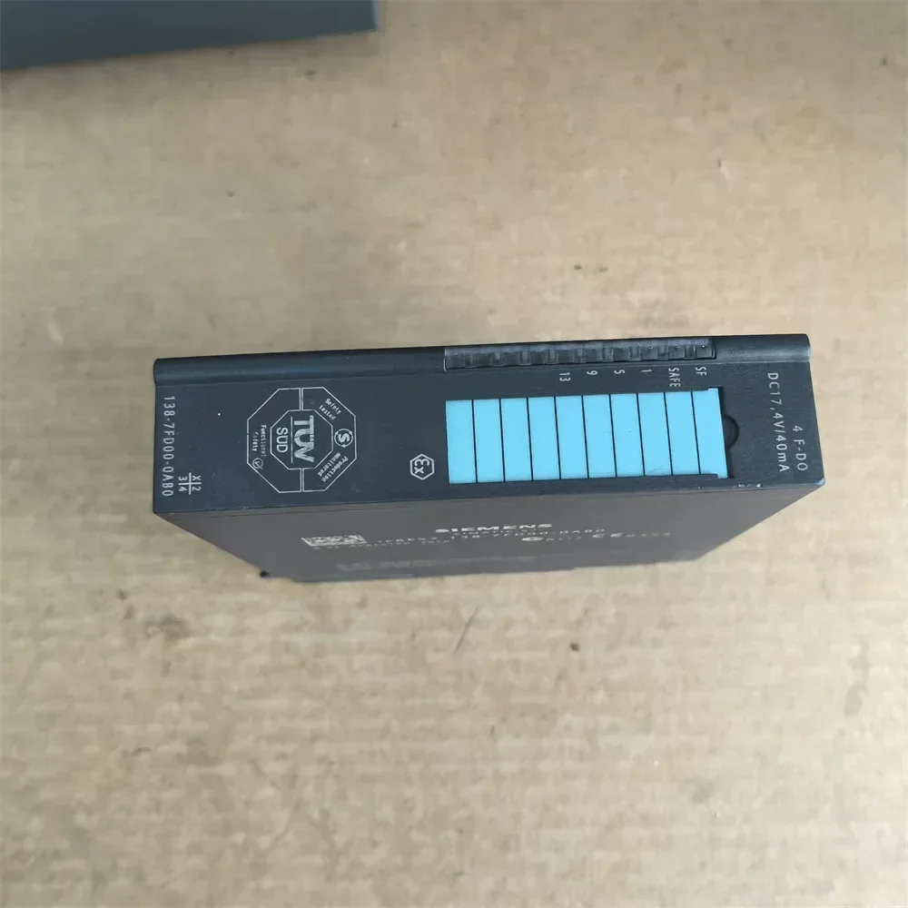 Siemens 6ES7138-7FD00-0AB0 PLC Module product photo 1